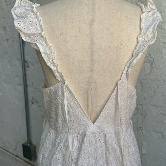 Maison Me Maisonette white ruffle sundress/maxi dress white size SMALL - Picture 3 of 10